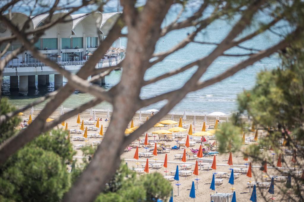 Hotel Luna Lignano Sabbiadoro Eksteriør bilde